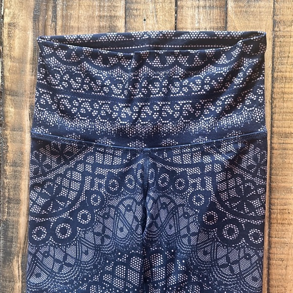 Niyama Sol Sofia Lace Leggings - Picture 6 of 15